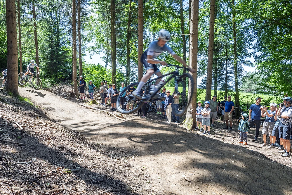 4 Lines und 23 Features, das ist der Bikepark in Pf�ffikon