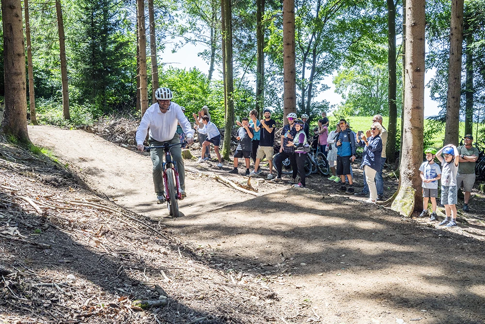 4 Lines und 23 Features, das ist der Bikepark in Pf�ffikon