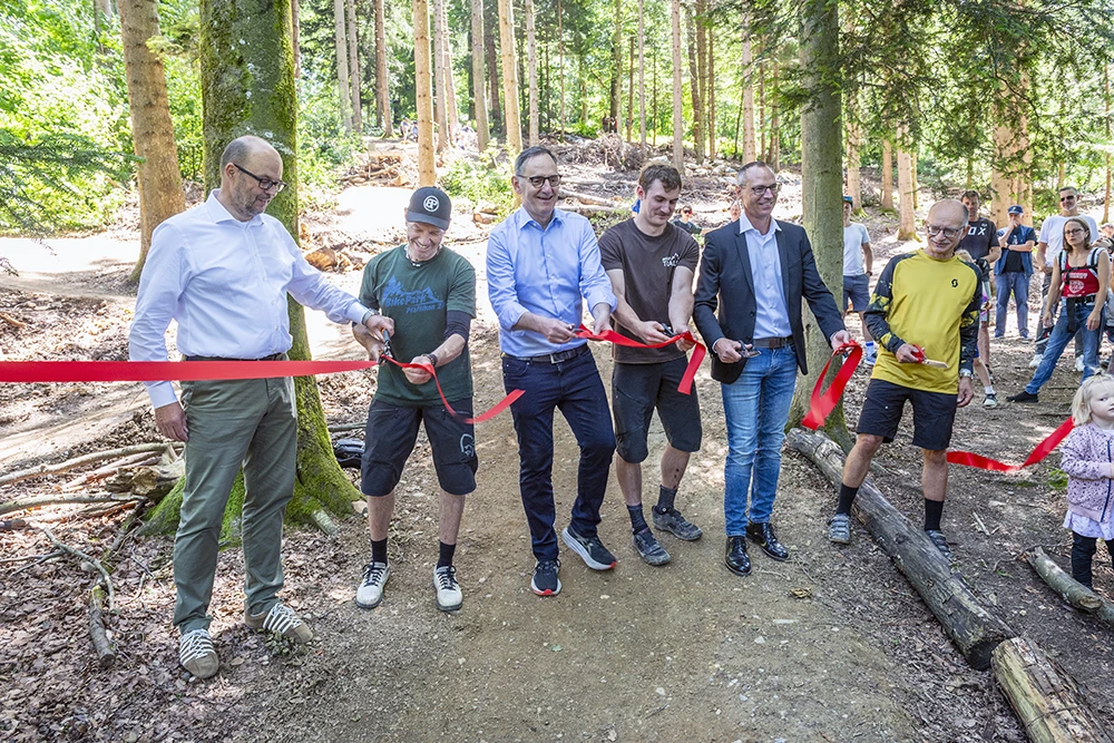 4 Lines und 23 Features, das ist der Bikepark in Pf�ffikon
