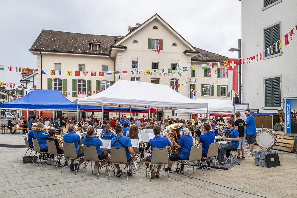 Zusammenhalt entsteht nur durch ein gemeinsames Ziel
